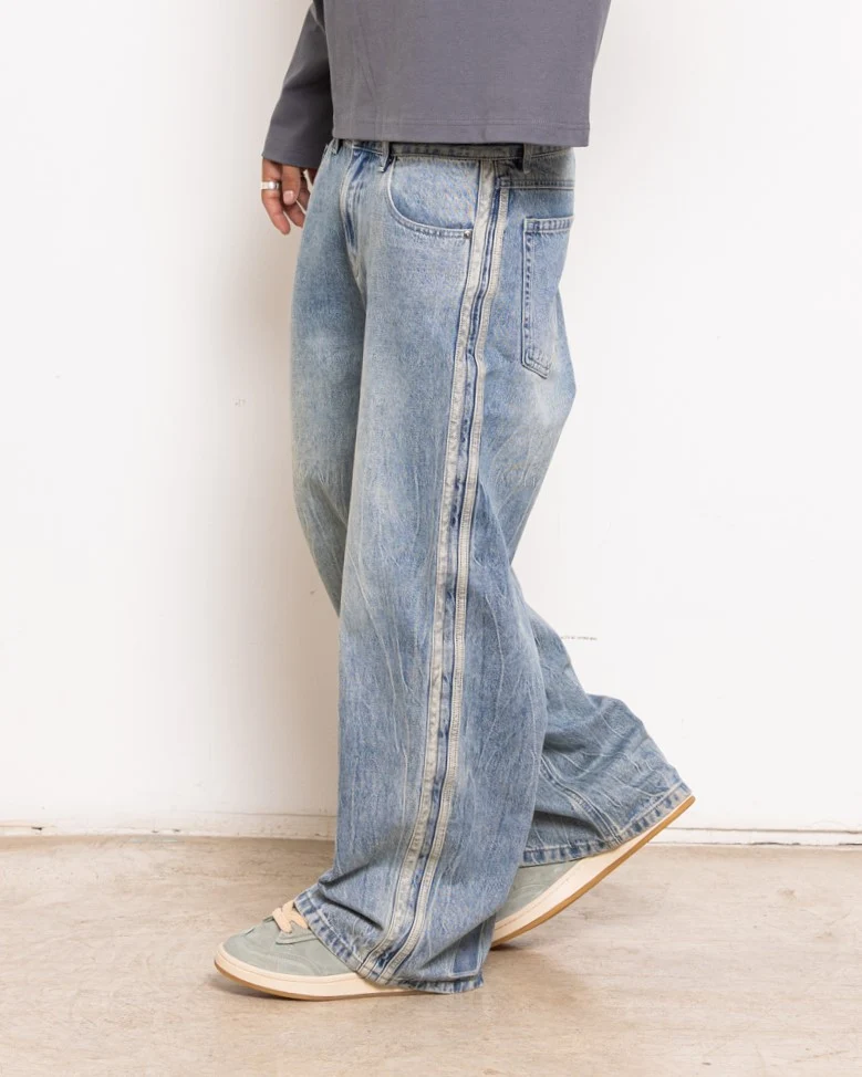Loose Navy Jeans